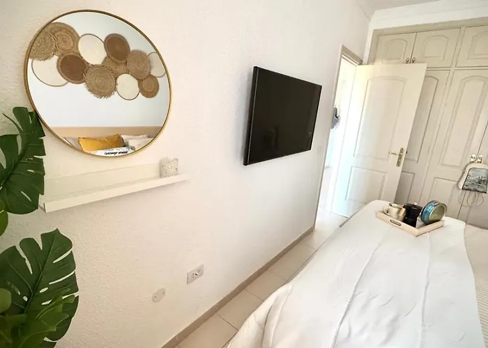 Sunset Oasis On The By Deihu Experiences Appartement *