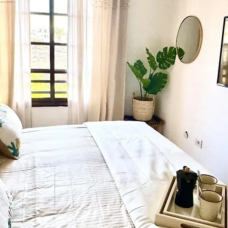 아파트 Sunset Oasis On The *